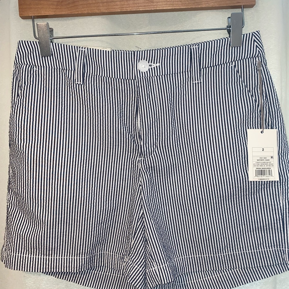 A new day Chino shorts size 2 stretch 5” inseam NWT